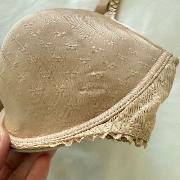 Chantelle Underwire Bra Lace Detail Lightly Padded CS10065 Beige 40C - Picture 12 of 12